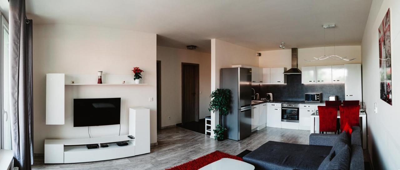 Ah Radnica Apartment Kosice Bagian luar foto